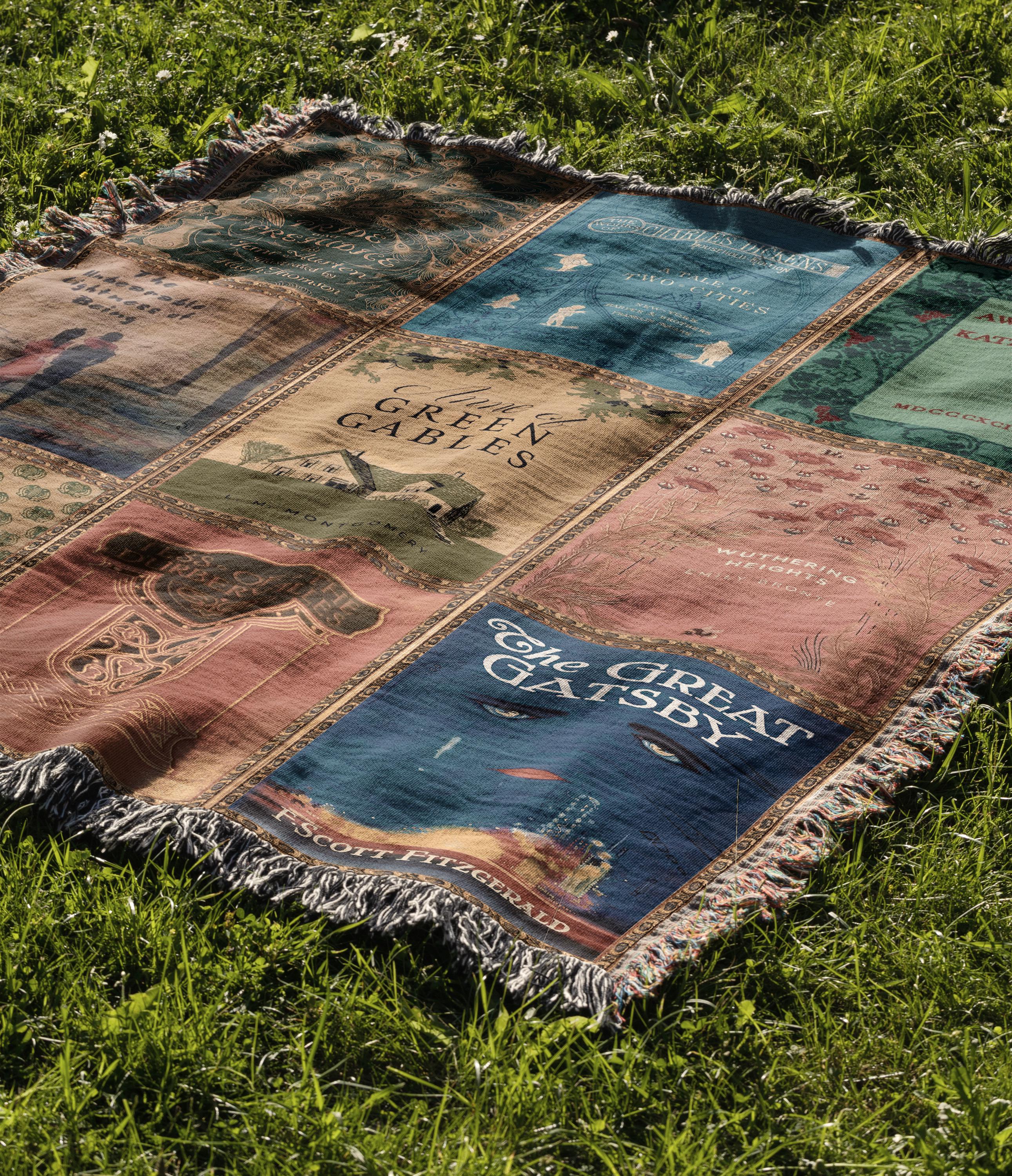 Vintage Book Covers Blanket, Woven Throw Blanket Featuring Pride & Prejudice Great Gatsby Anne of Green Gables Wuthering Heights
