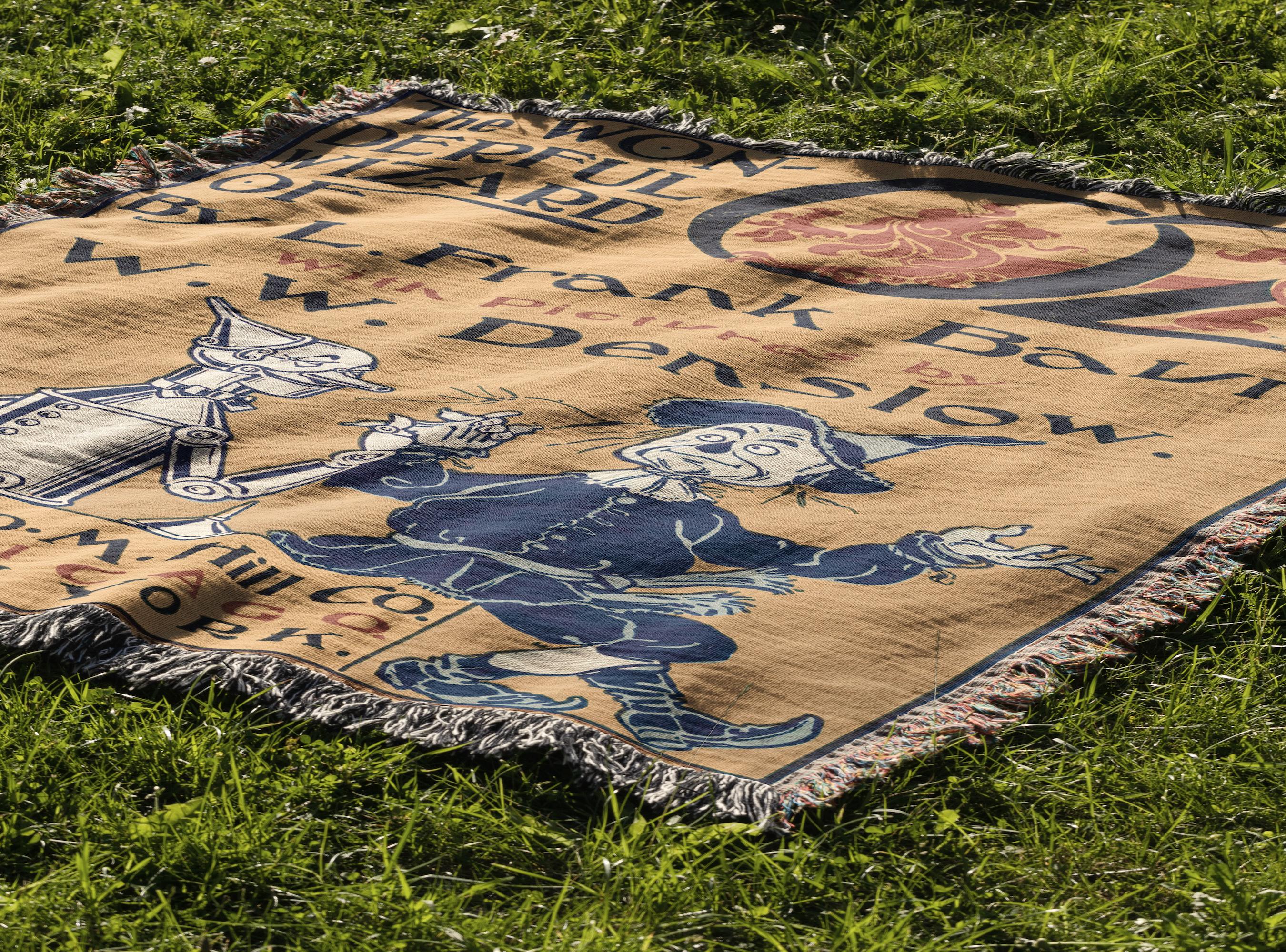 Wonderful Wizard of Oz Vintage Book Cover Woven Blanket, Classic Wizard of Oz Tapestry With Scarecrow & Tinman, Retro Oz Movie Fans Blanket