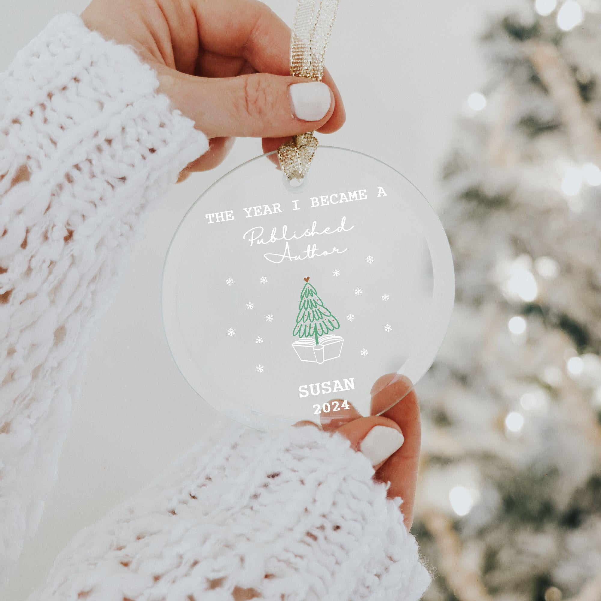Personalized Published Author Ornament 2025 , Custom Glass Keepsake for New Authors with Name & Year, GIft for New Author