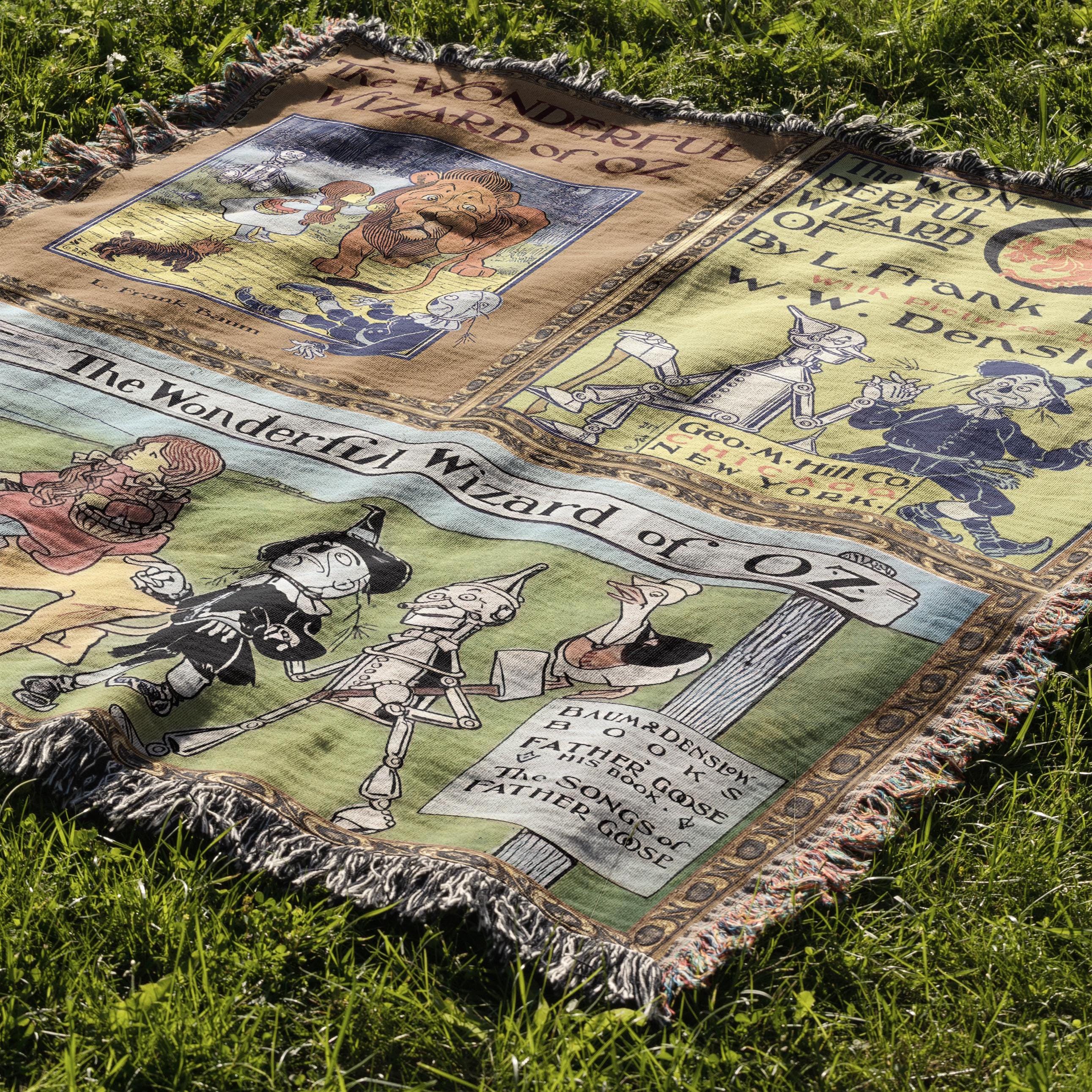 Wonderful Wizard of Oz Vintage Book Covers Woven Blanket Gift, Classic Wizard of Oz Tapestry, Retro Oz Movie Fans Blanket Present
